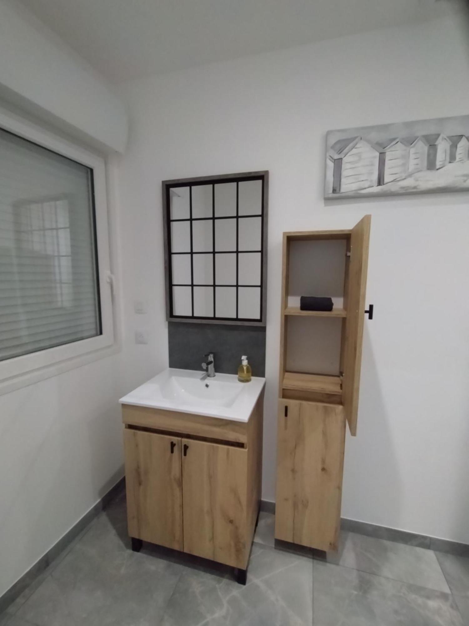 Maison Individuelle Centre Ville "Timajo" Бапом Екстериор снимка