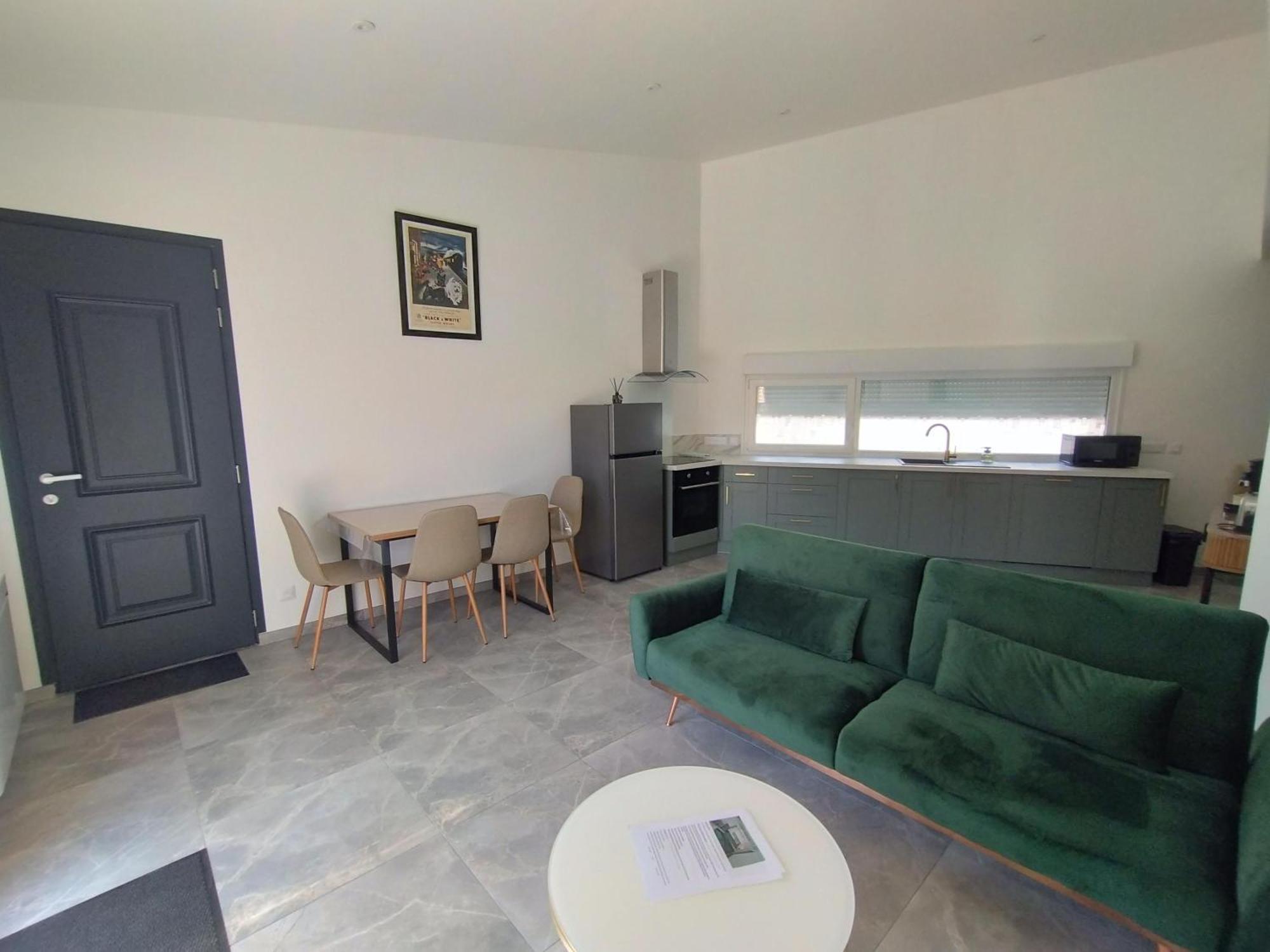 Maison Individuelle Centre Ville "Timajo" Бапом Екстериор снимка